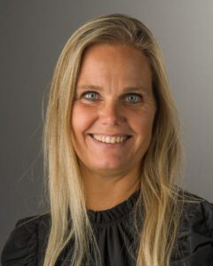 s. 4 - Majbritt Portræt af Maibritt Schmidt.